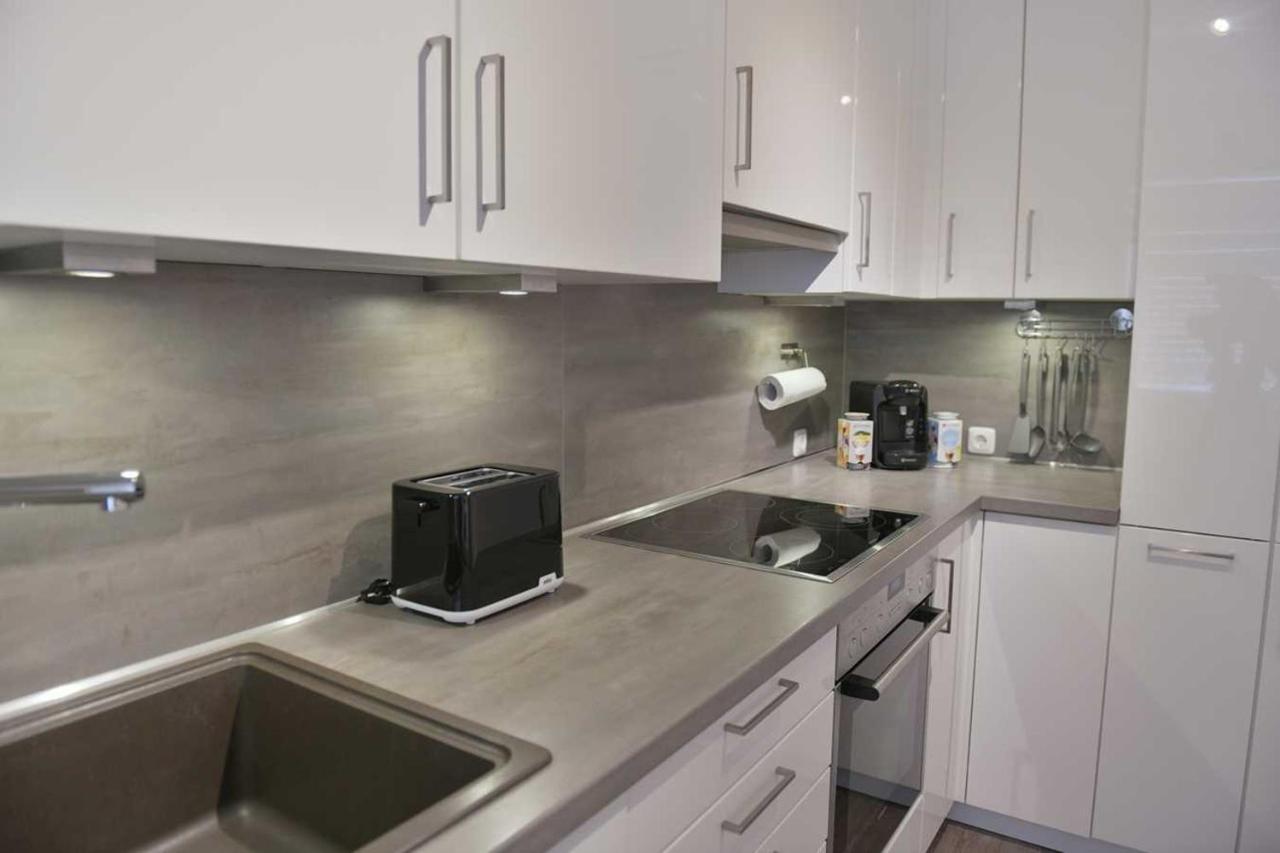 Helle, Ruhige, Moderne Wohnung, 5 Min Zu Fa Grob มินเดิลไฮม์ ภายนอก รูปภาพ